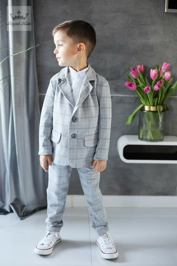 Sportowy garnitur dla chłopca w kratę szary Royal Kids