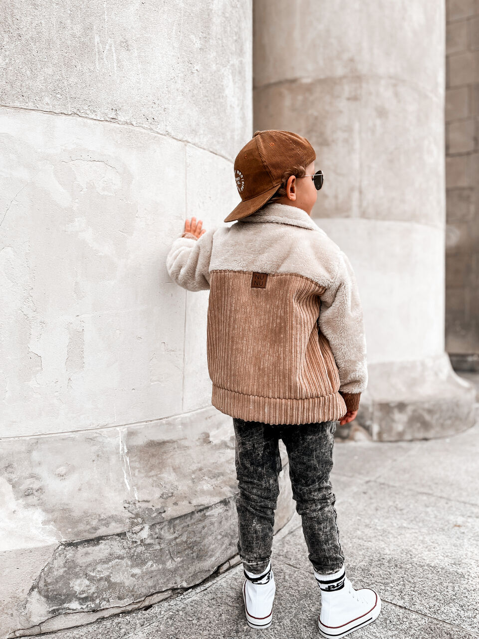 Kurtka Dla Chłopca Przejściowa ze Sztruksu Olive NUNU Kurtka Dla Chłopca Przejściowa ze Sztruksu Olive NUNU